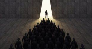 کاریزمای واقعی یا توهم کاریزماتیک