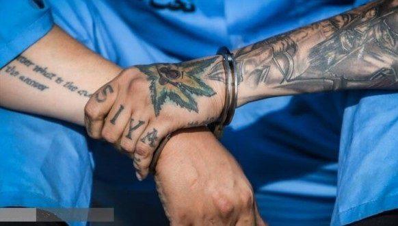 شلوار شش جیب داش سالی و گوشی پزشکی دکتر کامبیز