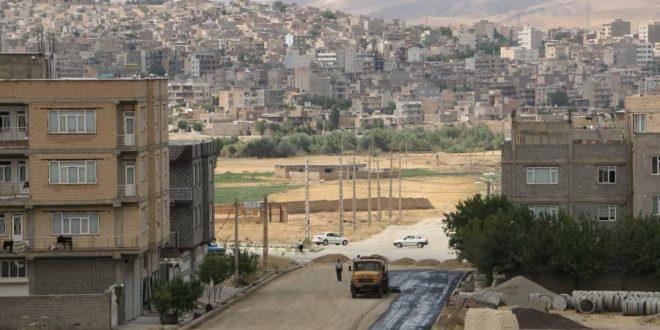 خیابان ۲۴ متری میدان موکریان به خیابان اصلی تازه‌آباد یکی از بهترین خیابان‌های سقز است که نقش شاه‌کلید‌