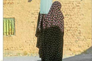 کولبری آب توسط زنان و کودکان