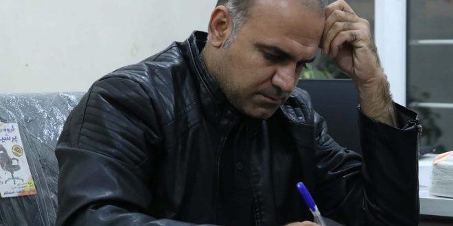 دیشب خواب دیدم کدخدا را هم گرفته بودند